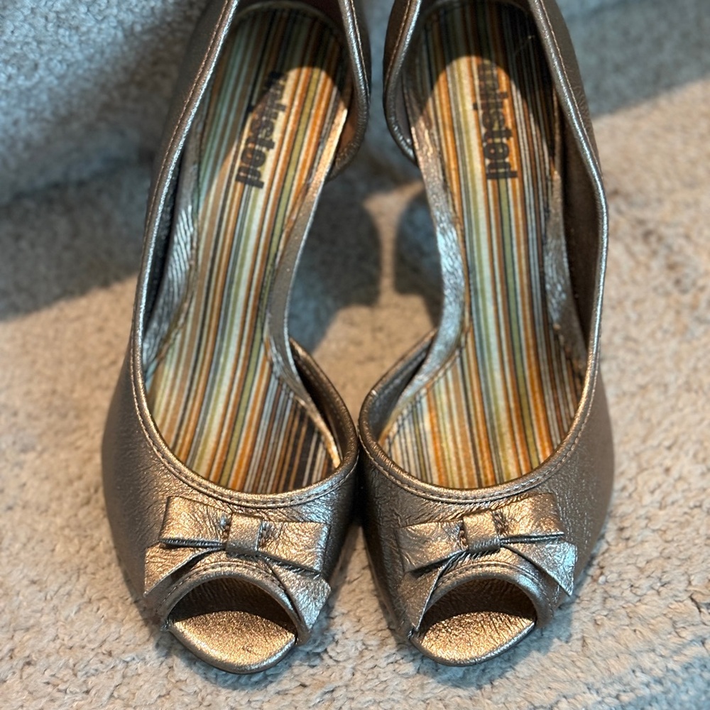 Unlisted Metallic Peep-Toe Heels with Bow - Picture 9 of 9